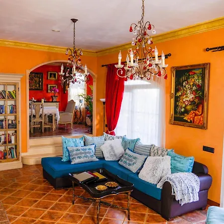 Bella Villa *